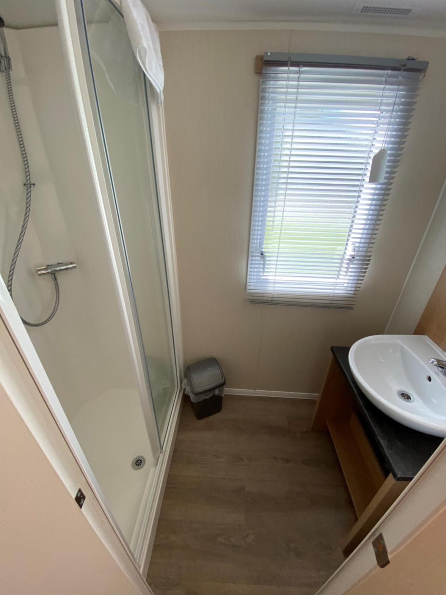 Whitecliff Bay Holiday Park - Most Popular Location Near Pools, Clubs And Beach Bembridge Eksteriør billede