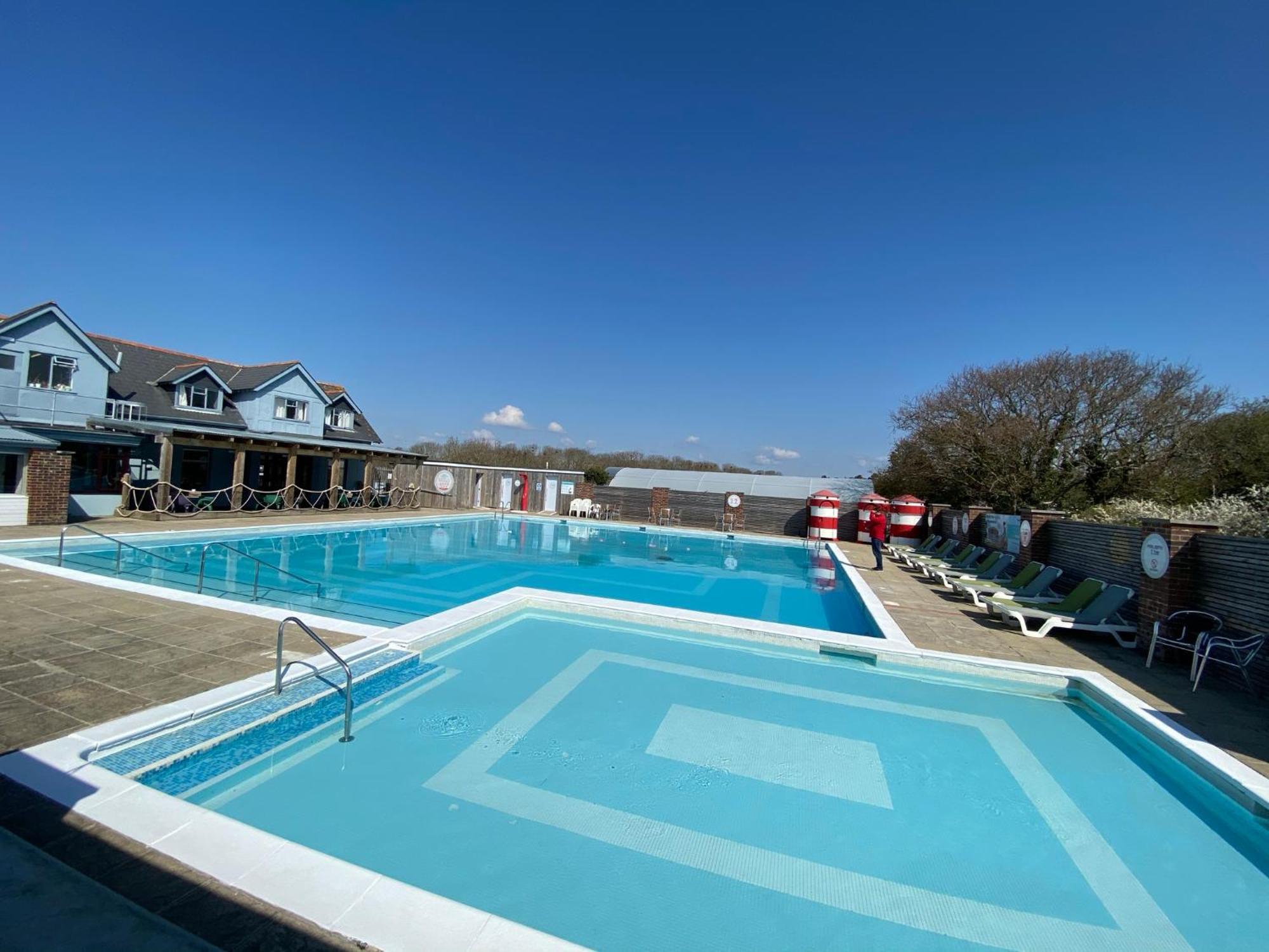 Whitecliff Bay Holiday Park - Most Popular Location Near Pools, Clubs And Beach Bembridge Eksteriør billede