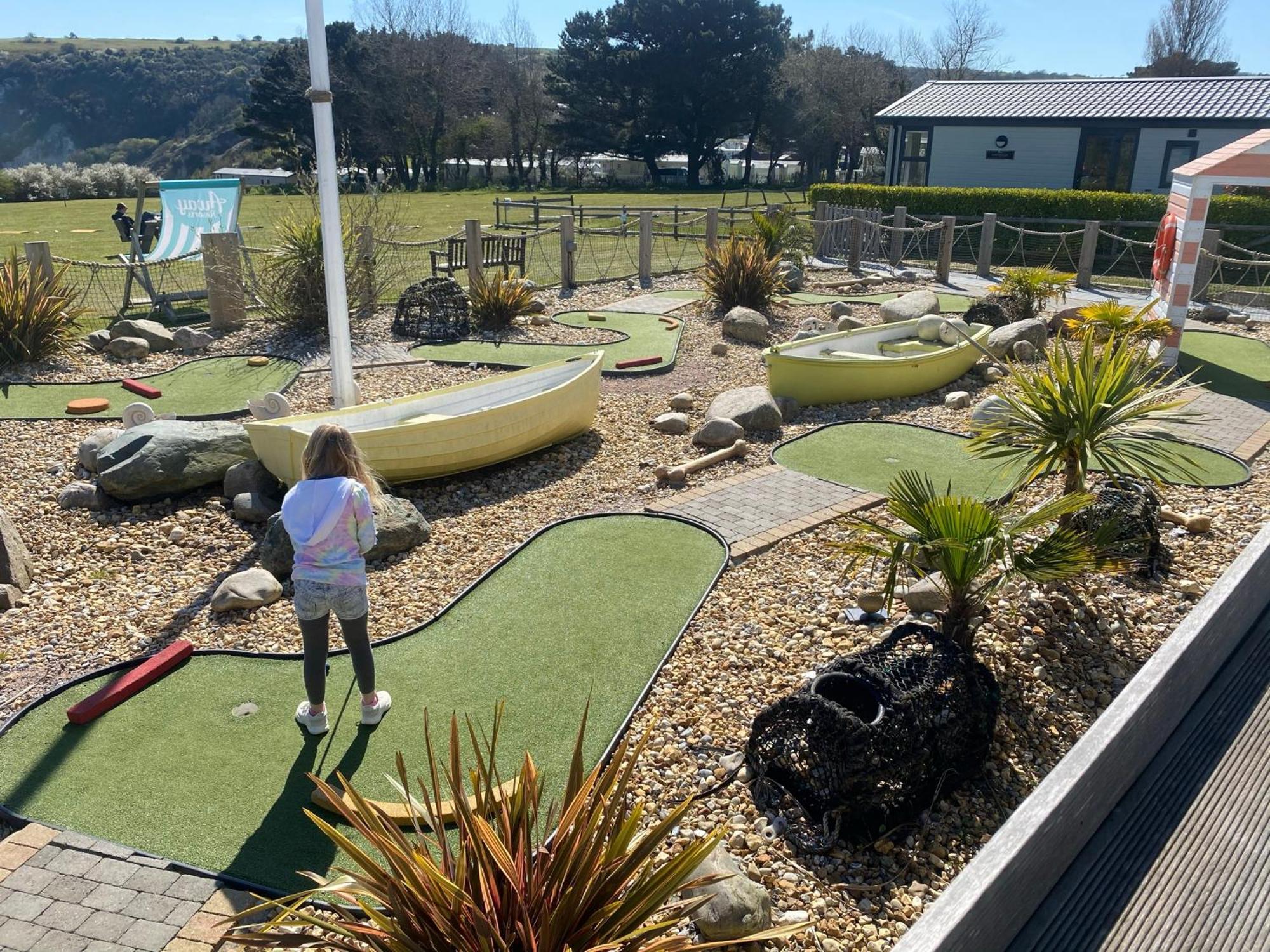Whitecliff Bay Holiday Park - Most Popular Location Near Pools, Clubs And Beach Bembridge Eksteriør billede
